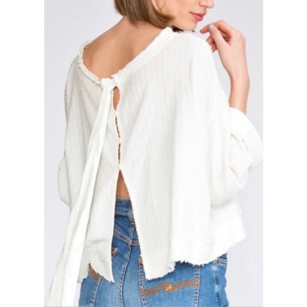 Free People Walkin In Hueco Crop Oversized Tie Button Back Top Medium Boho Ivory